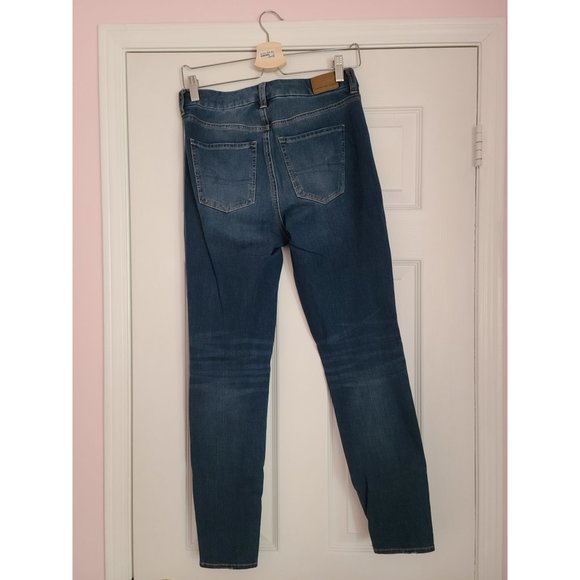 American Eagle 'The Dream Jean' Curvy High-Waisted - Picture 4 of 5